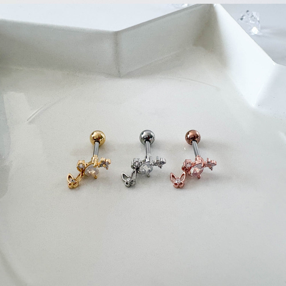 A8 297 [サージカルステンレス]　雫ストーンピアス