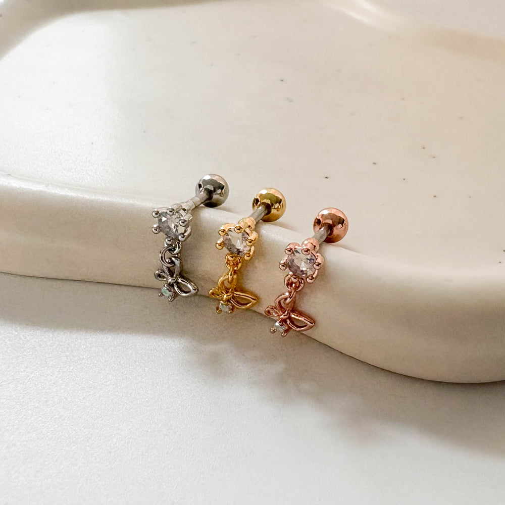 A8 296 ［サージカルステンレス］キュービック蝶々ドロップピアス