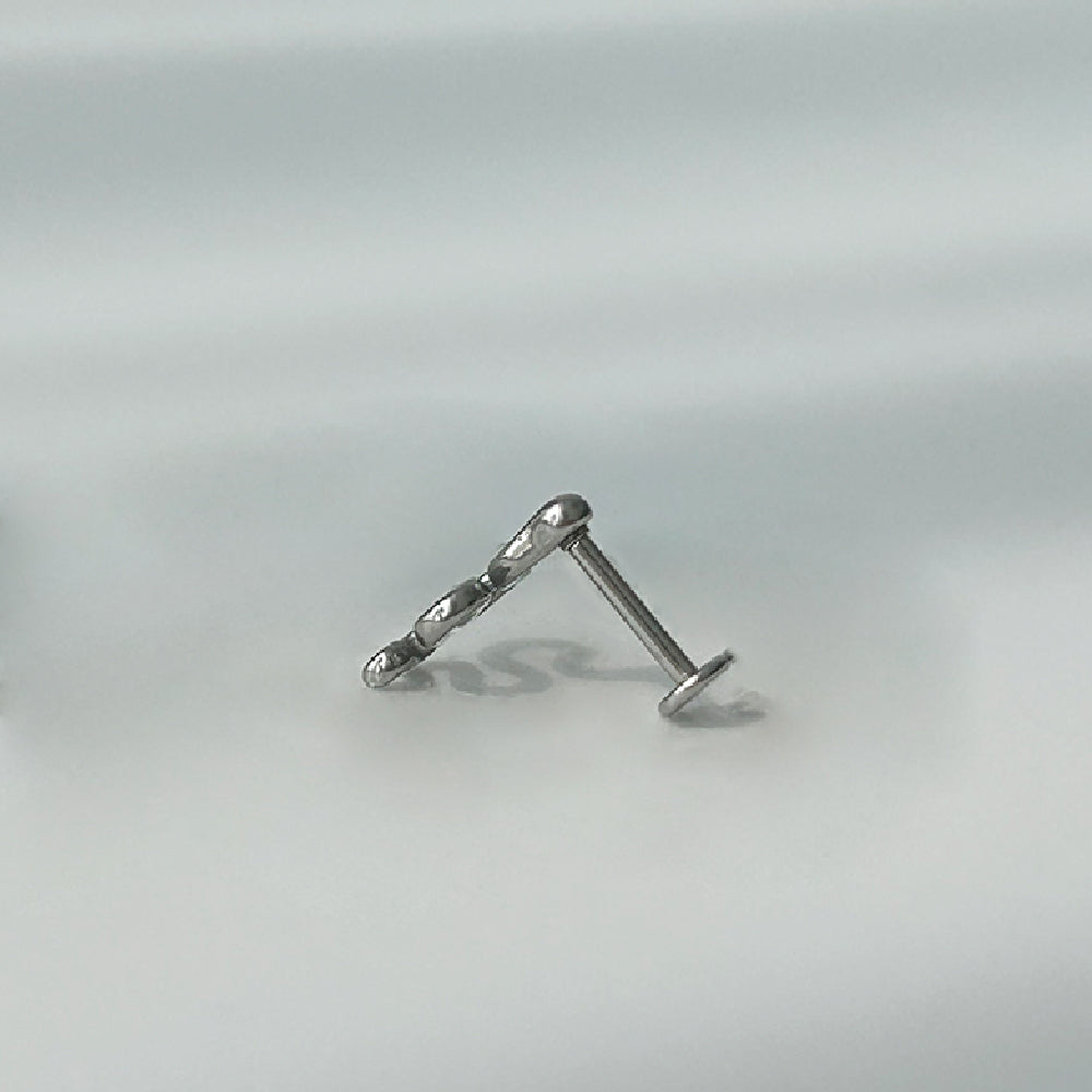 YLR 019 ［サージカルステンレス］ヘビラブレットピアス