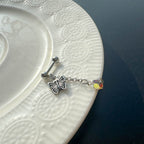 A2 248 ［サージカルステンレス］アンティーク蝶々ピアス