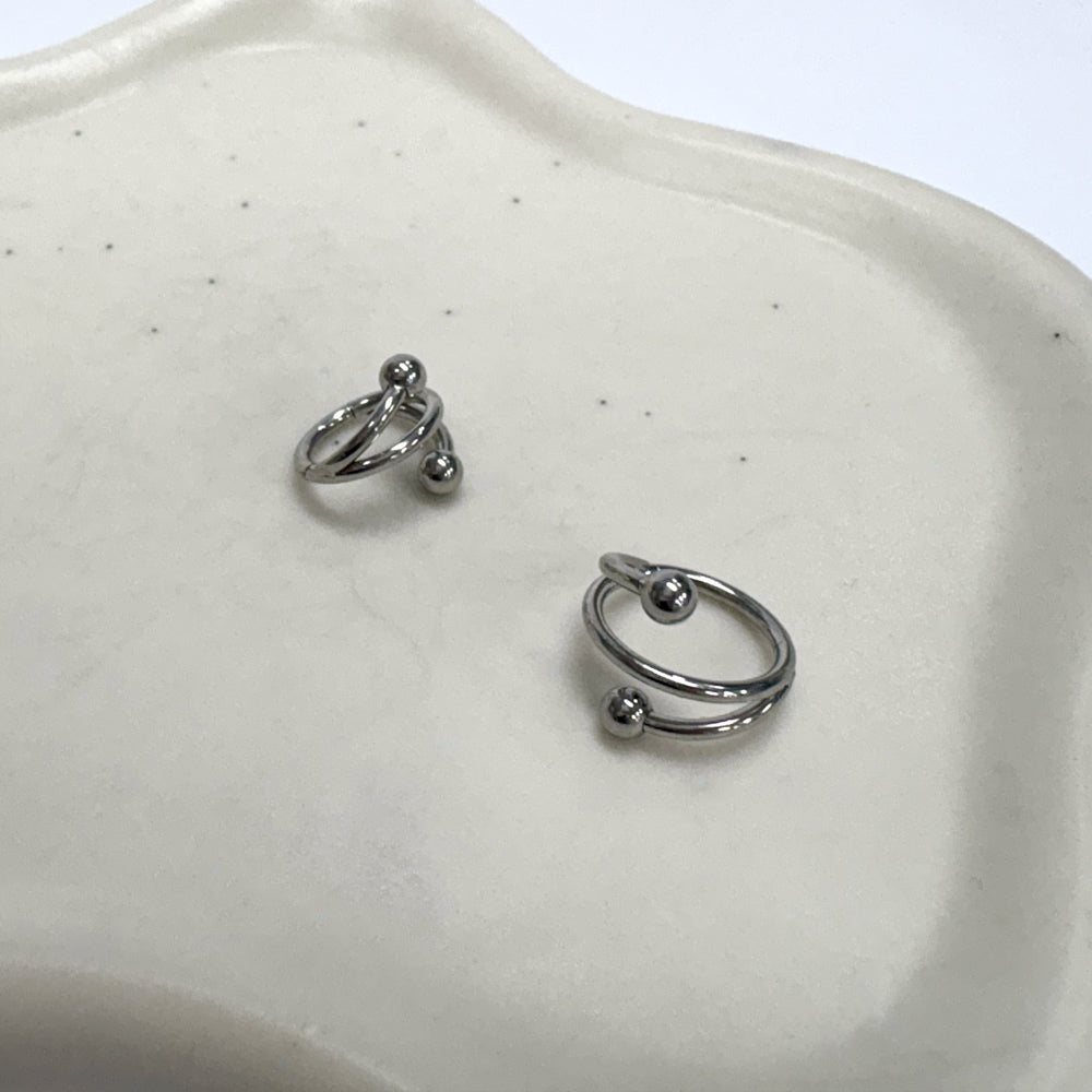 STS 033 ［サージカルステンレス］ツーボールリングピアス