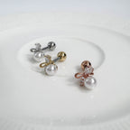 A8 252 ［サージカルステンレス］ラージパールリボンピアス