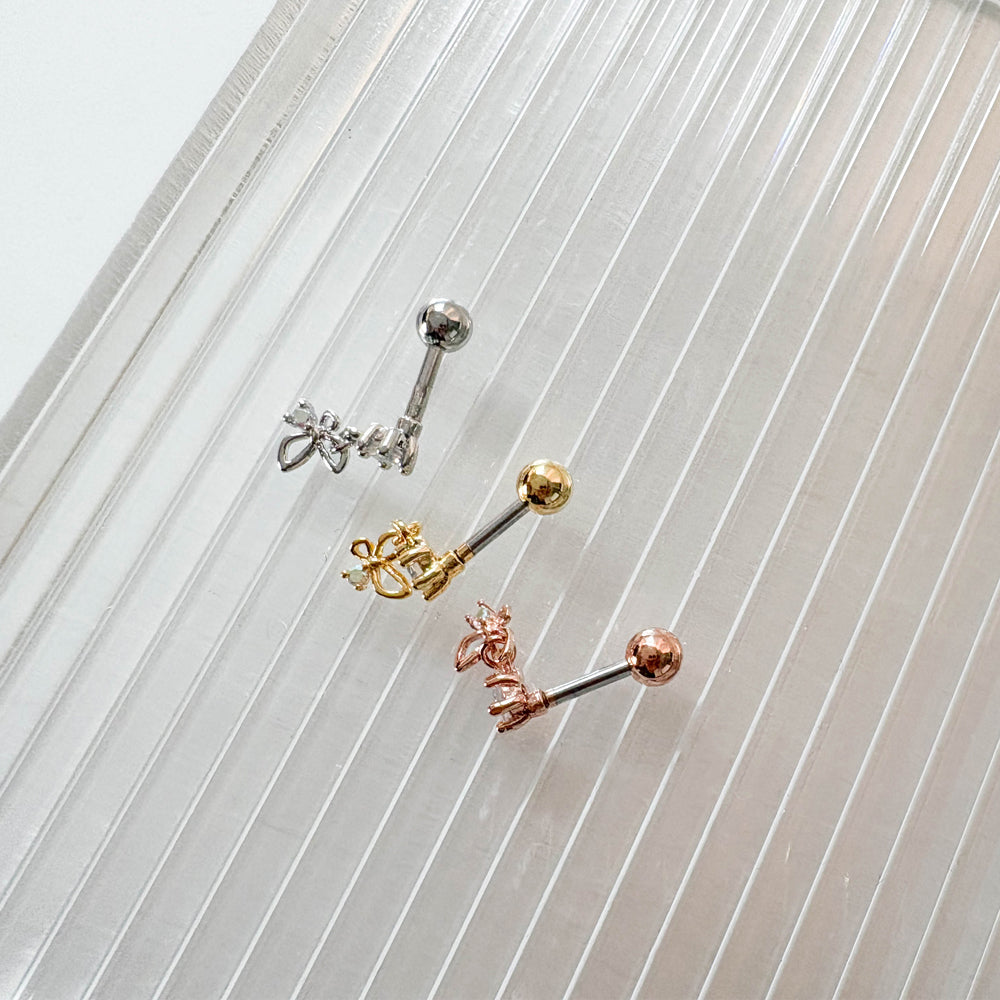 A8 296 ［サージカルステンレス］キュービック蝶々ドロップピアス