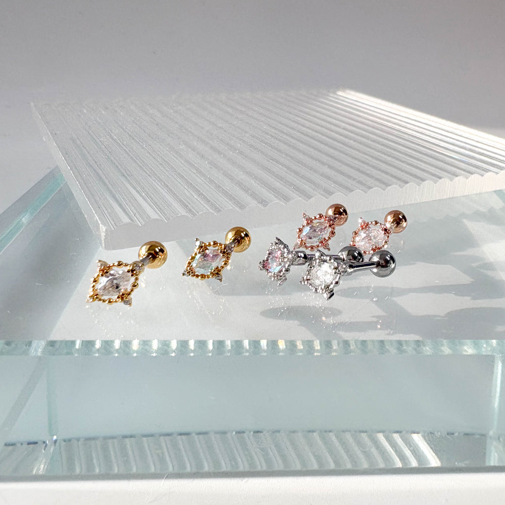 A5 067 ［サージカルステンレス］楕円形ストーンピアス