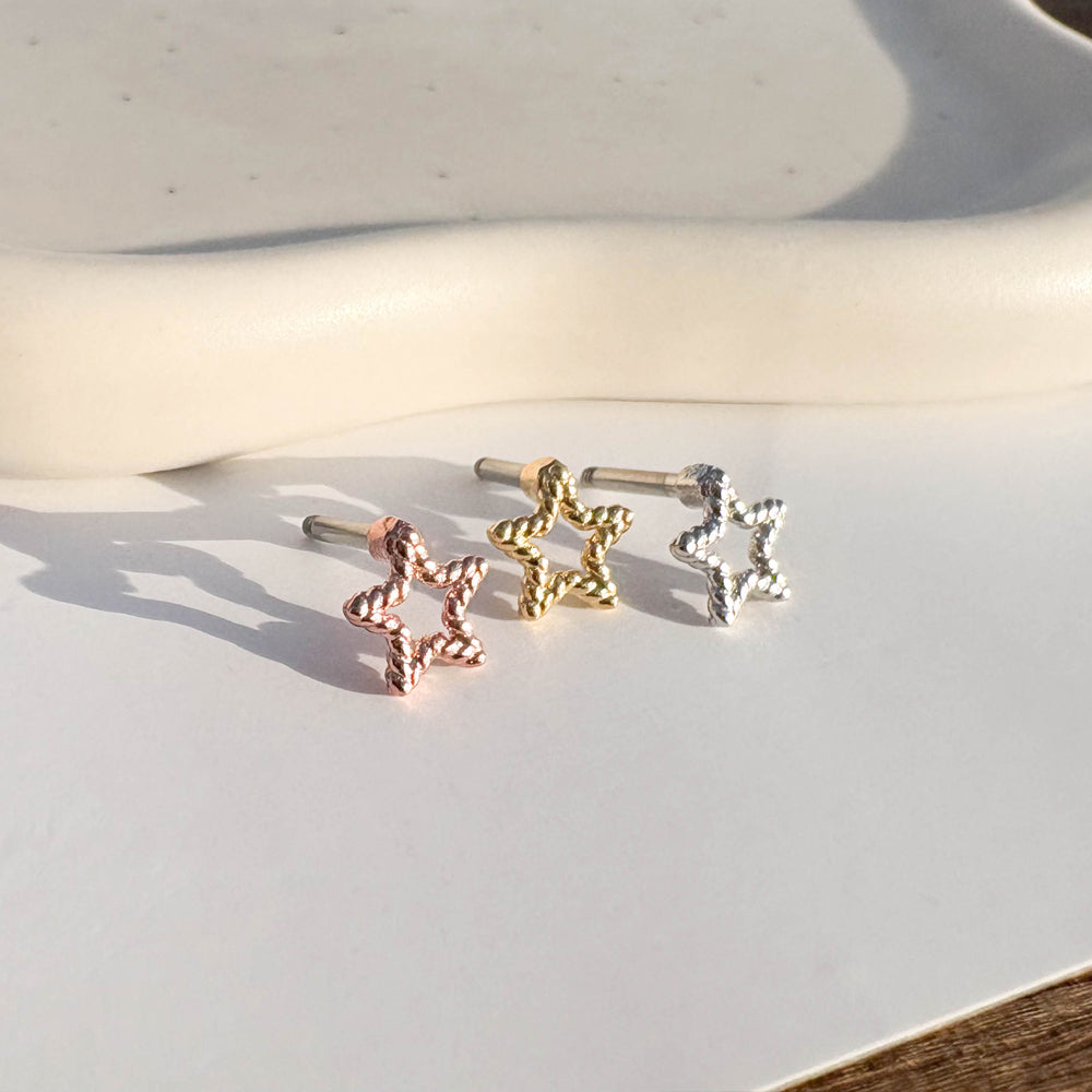 A4 114 ［サージカルステンレス］ ねじりハート＆星＆丸ピアス