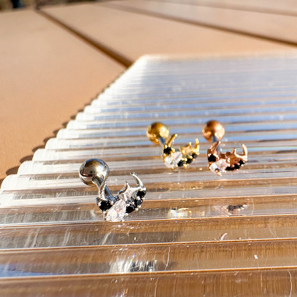 A5 268 ［サージカルステンレス］三色月ストーンピアス