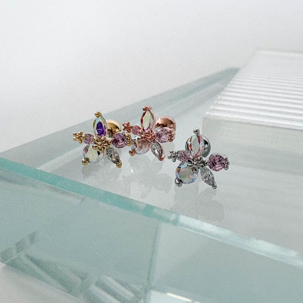 A8 289 [サージカルステンレス]　ストーン花ピアス