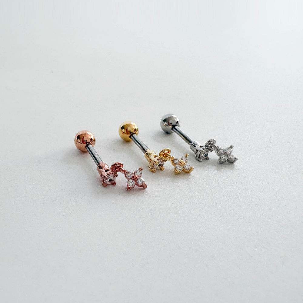 A8 305 ［サージカルステンレス］キュービック花ピアス