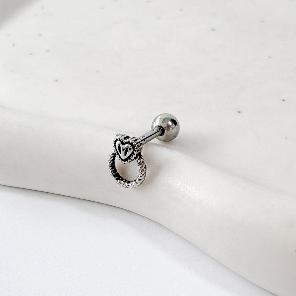 A2 227 　［サージカルステンレス］アンティークねじりリングハートピアス