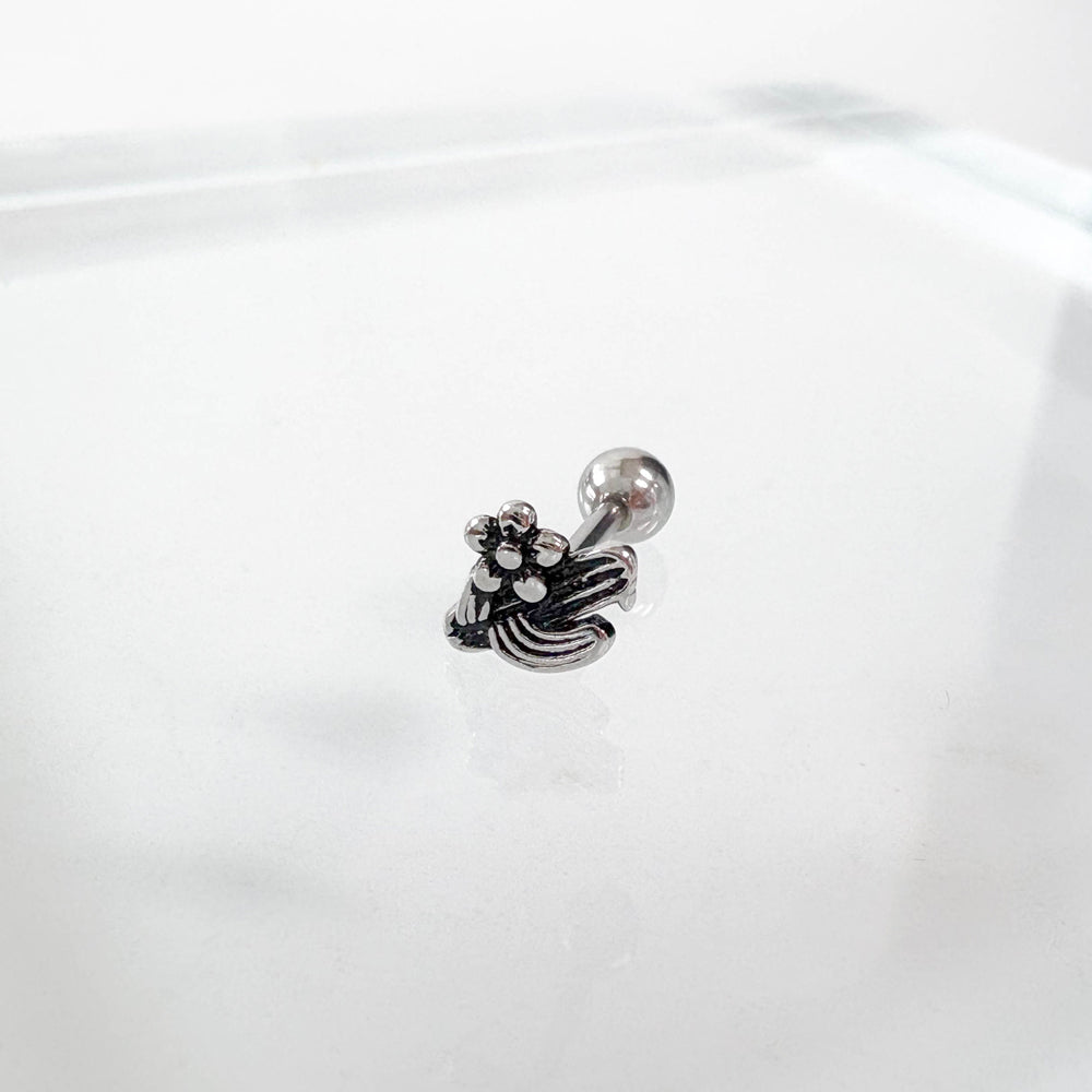 MV 069 ［サージカルステンレス］アンティーク花ピアス