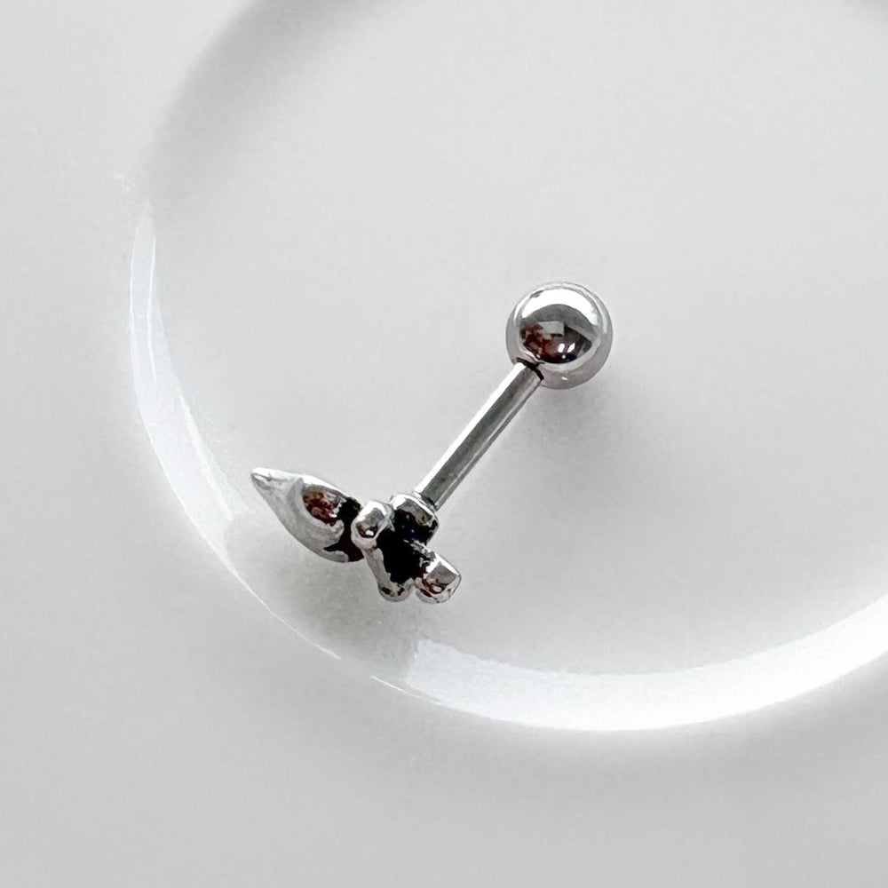 A2 226 [サージカルステンレス] アンティークナイフハートピアス