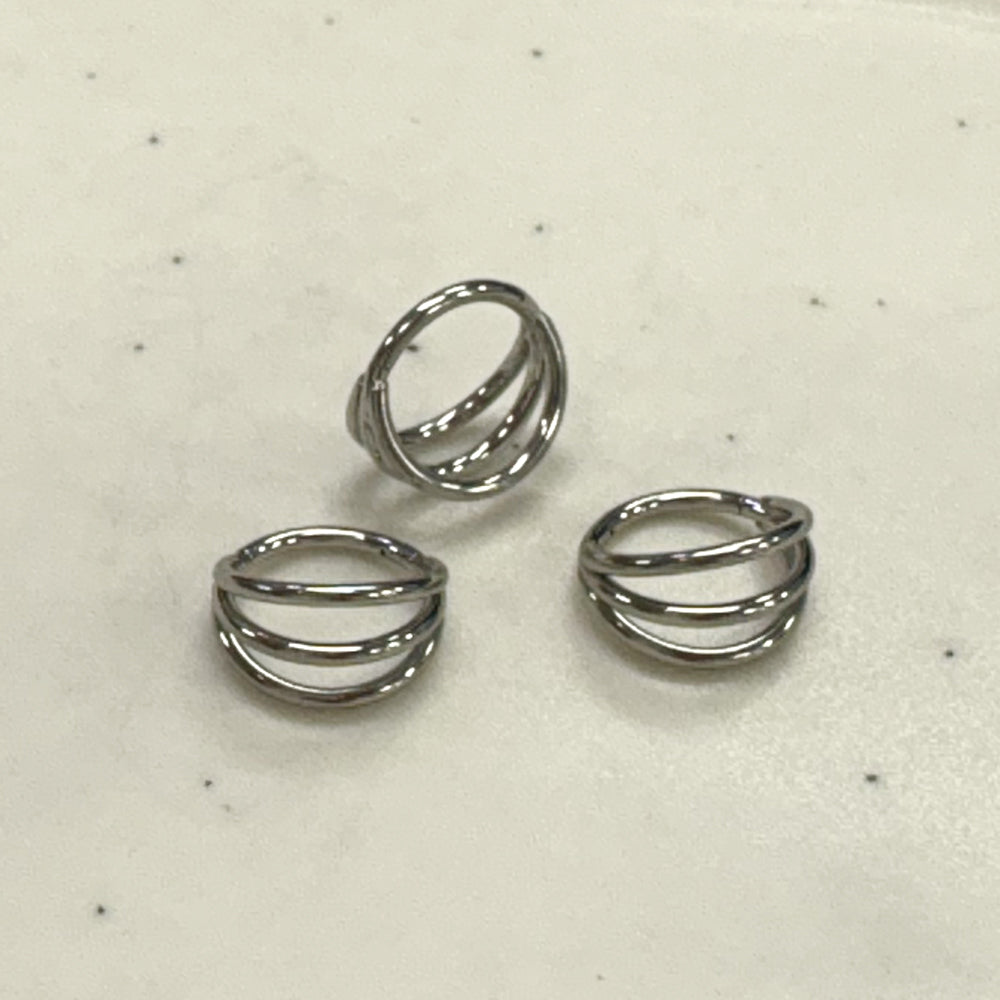 STS 022 ［サージカルステンレス］スリーラインリングピアス