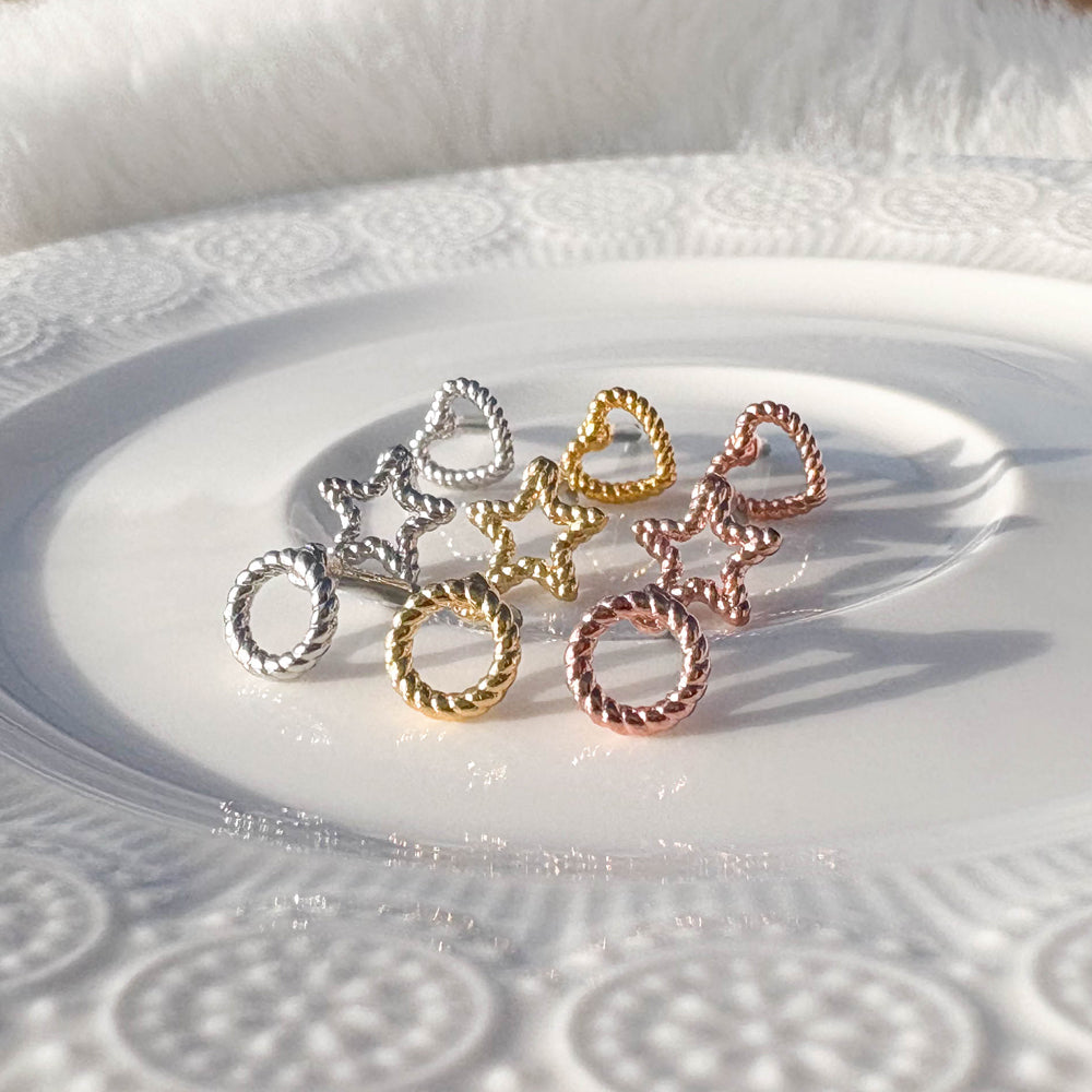 A4 114 ［サージカルステンレス］ ねじりハート＆星＆丸ピアス